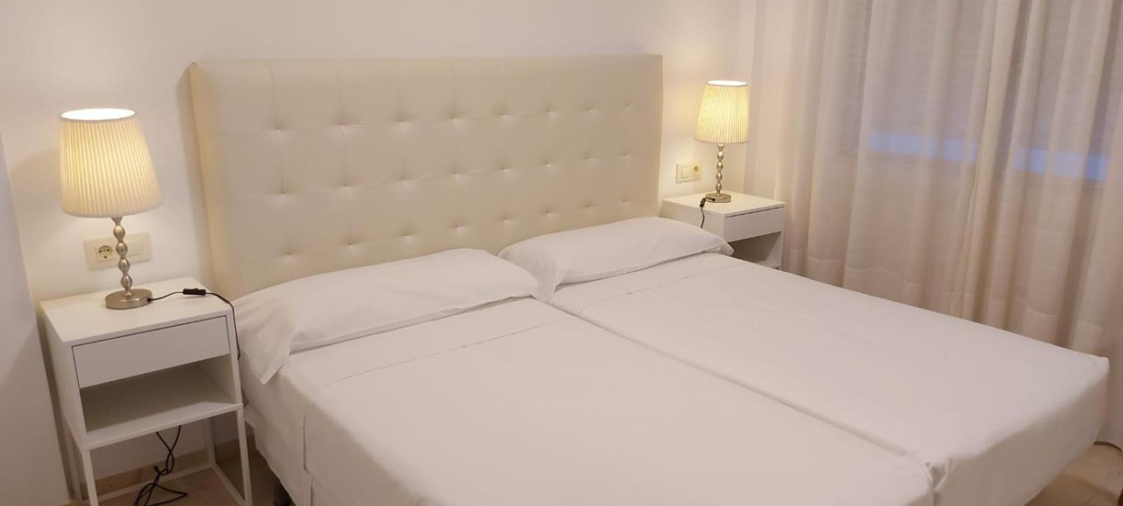 Apartamentos Turisticos Arosa Ogrove O Grove Exterior photo